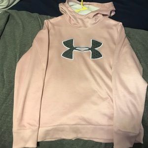 Under Armour women’s sweatshirt